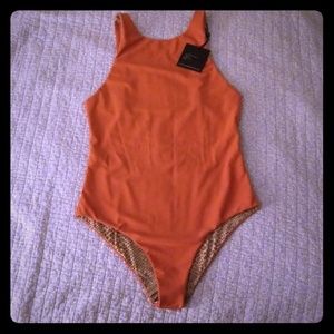 Acacia France One-Piece XL 'Peach'